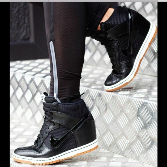 nike dunks sky high black